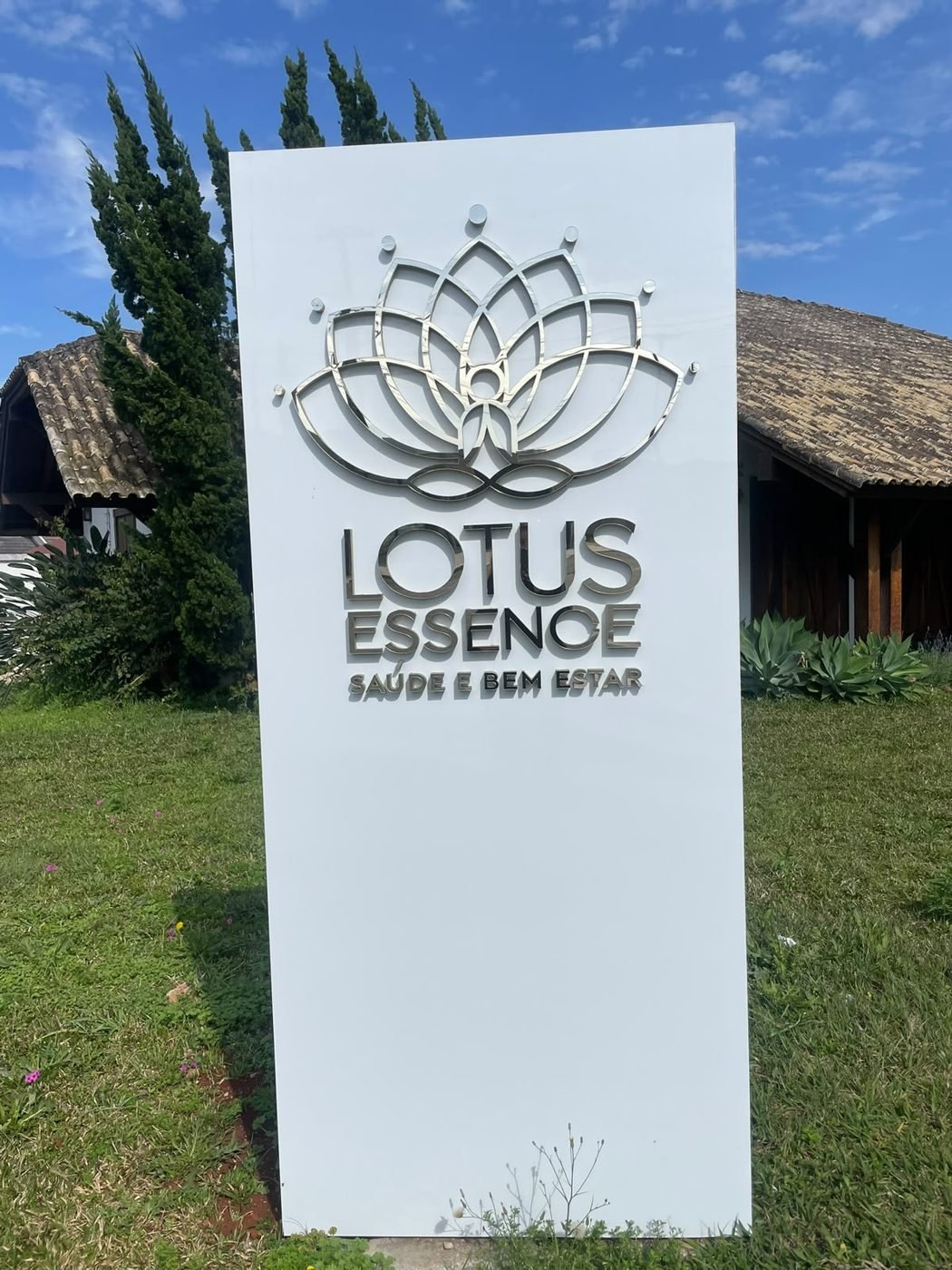 Placa do espaço Lótus Essence, Saúde e Bem-Estar